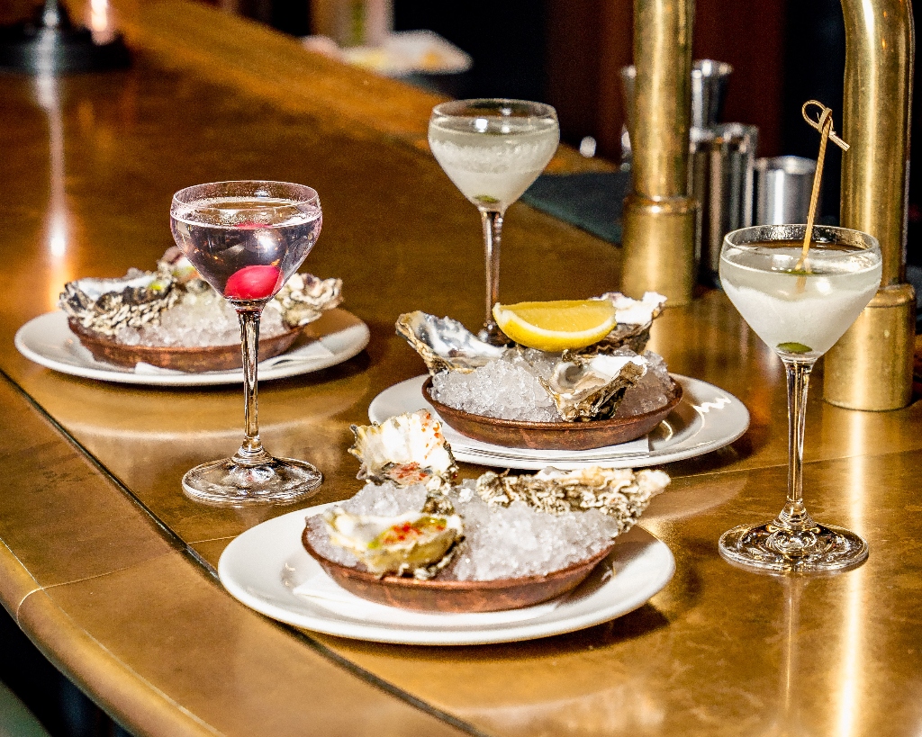 Martini & Oyster Hour (s)