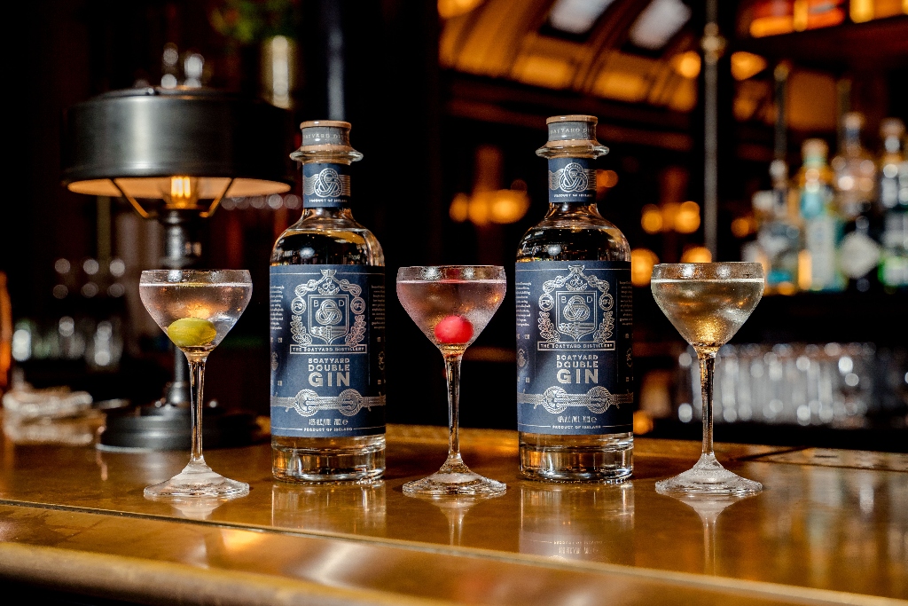 Martini & Oyster Hour (s)